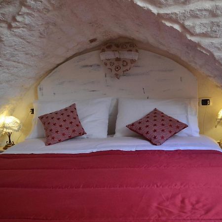 Casetta “Arte Su Pietra” Ostuni Esterno foto