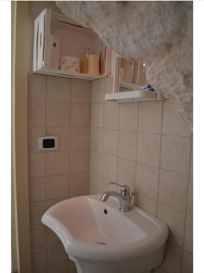 Casetta “Arte Su Pietra” Ostuni Esterno foto